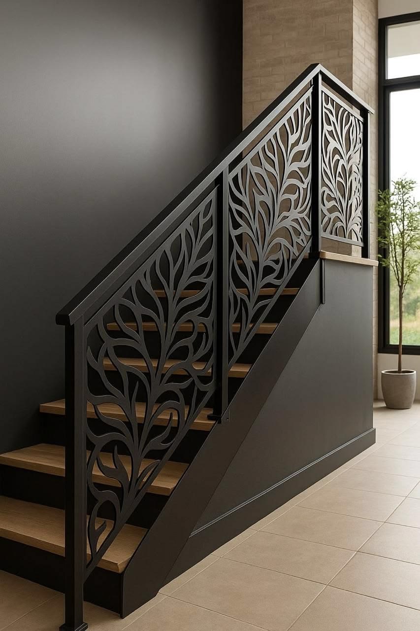 Rampe escalier noire découpe laser motif feuillage végétal