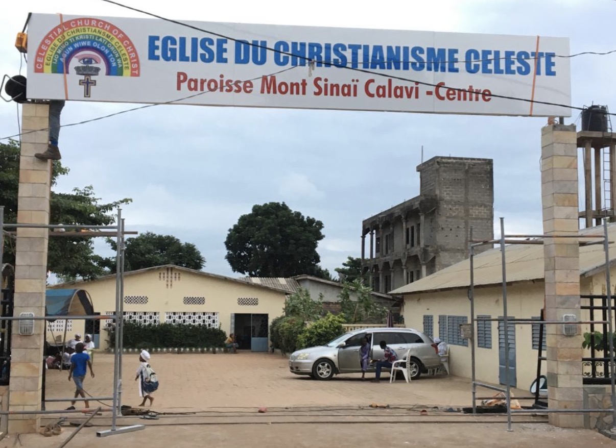 Portique Église du Christianisme Céleste Calavi