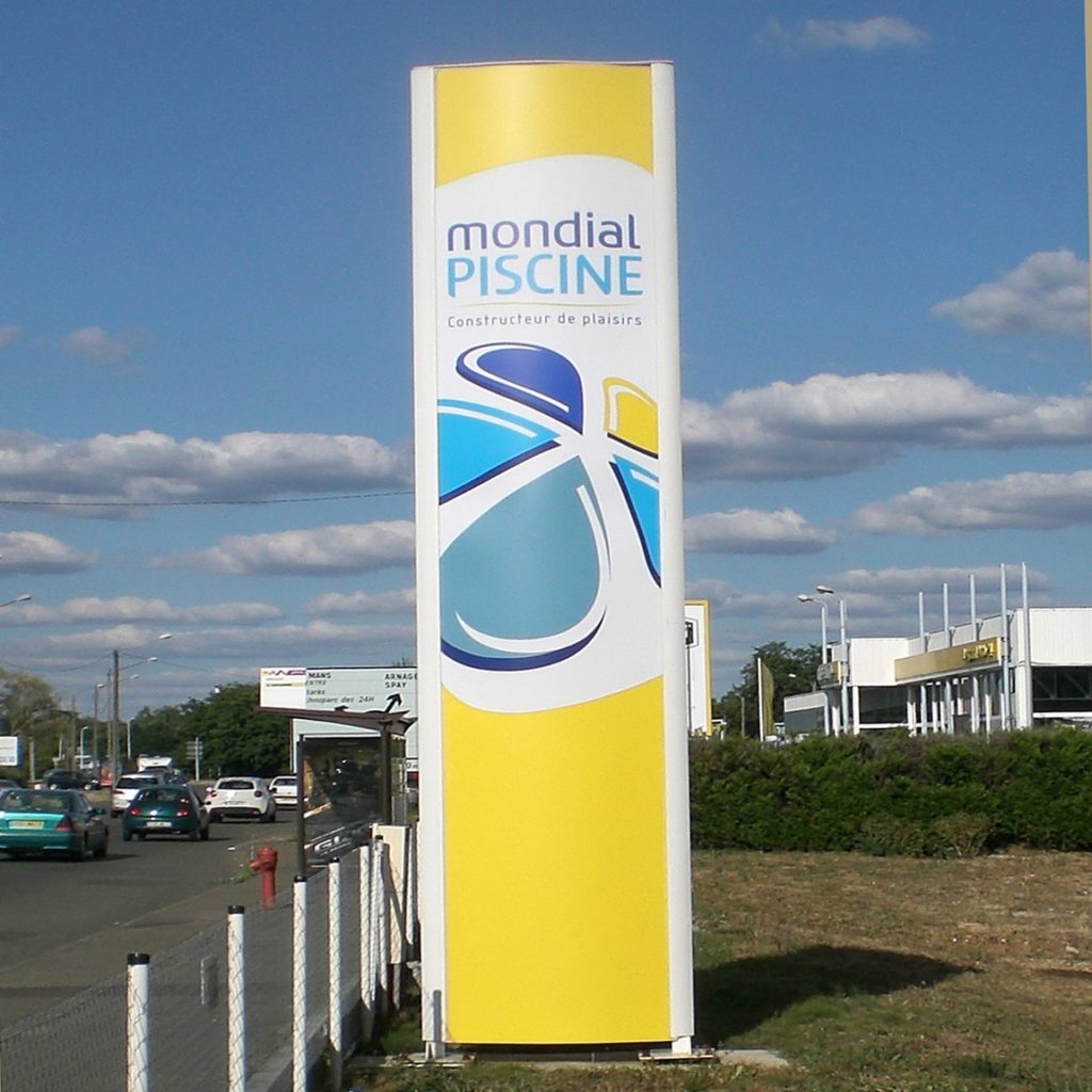 Totem publicitaire lumineux